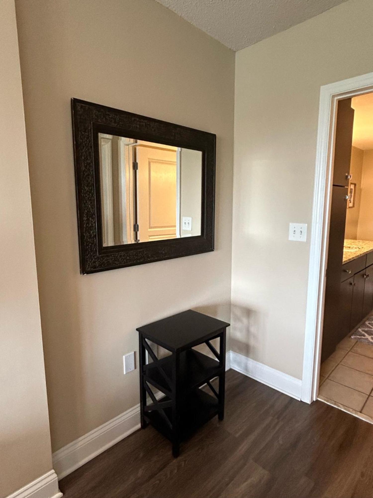 Spacious 2 Bedroom 2 Bathroom Apartment With Balcony In Uptown Charlotte! City Views & Free Parking! Eksteriør billede